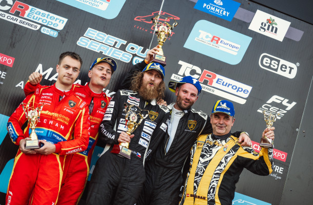 Champions! Mičánek Motorsport celebrates another title, charms Brno with three victories and a sprint duel